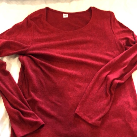 Old navy Red sweater size medium - Picture 3 of 3